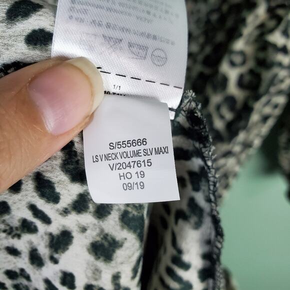 Banana Republic Animal Print Peasant Midi Long Sleeve Dress Size 10 Tall - Picture 5 of 7